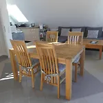 Mit Schallschutz Und Parkplatz Apartmán *