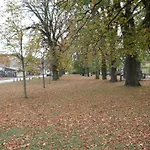 Mit Schallschutz Und Parkplatz Blankenfelde-Mahlow