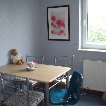 Апартаменты Ferienwohnung Blankenfelde Малов